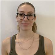 Estudiante de Comunicación Audiovisual. Tengo experiencia cuidando niños y me gusta enseñar de manera creativa. (;